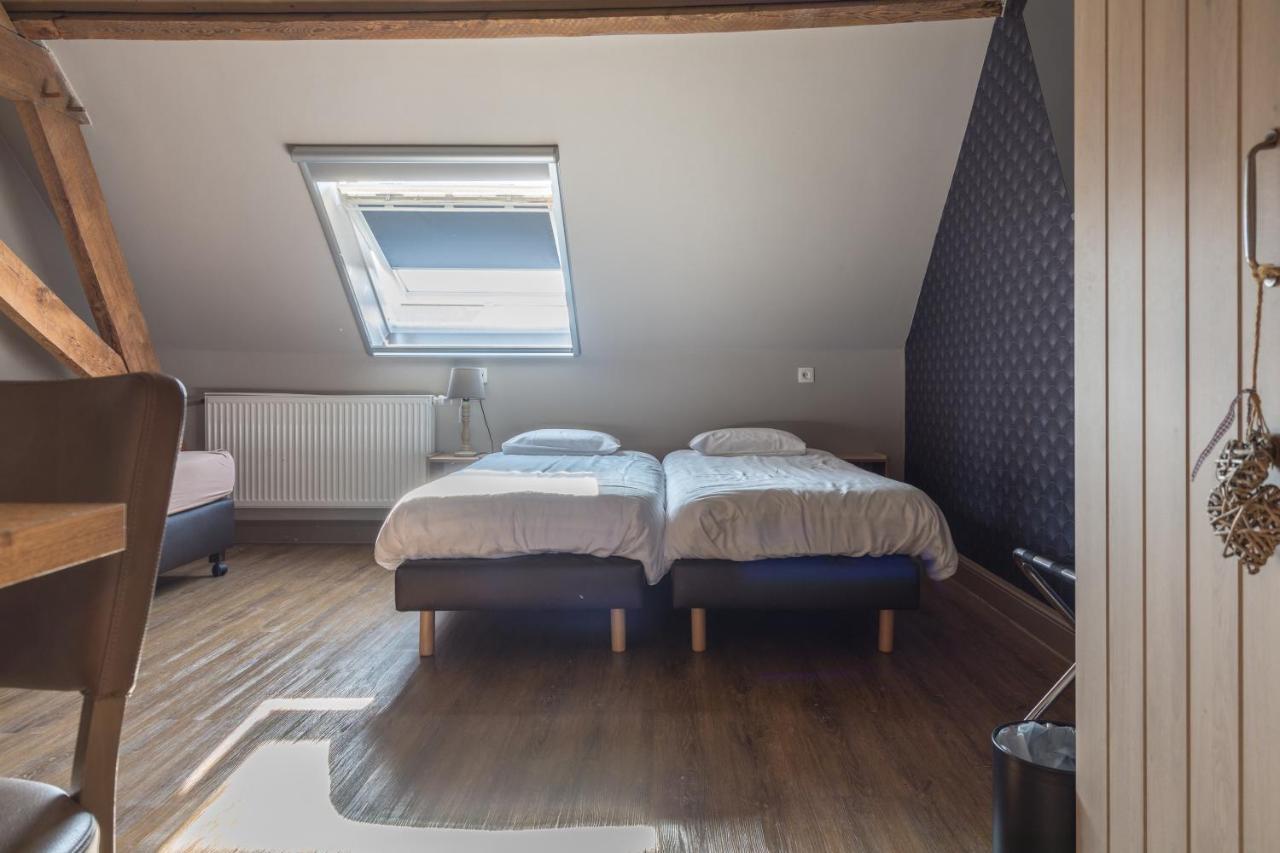 Oud Gemeentehuis Poelkapelle Екстер'єр фото